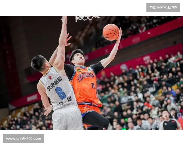 偰李永炜生涯之夜：13投10中砍26分，上海新星闪耀攻防两端